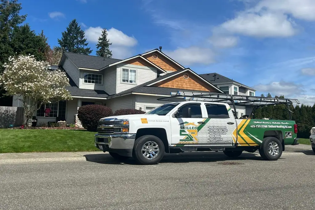 roof cleaning in Lynnwood