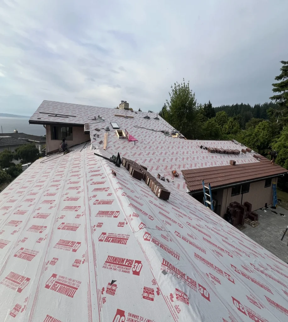 New Roof Construction in Lynnwood
